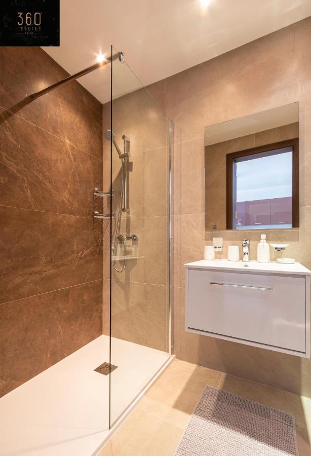 High-End Central Apt With Comfy Bed & Super Wifi By 360 Estates San Gwann Ngoại thất bức ảnh